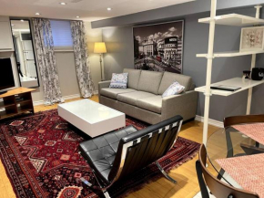 Charming Apartment in Uptown Toronto